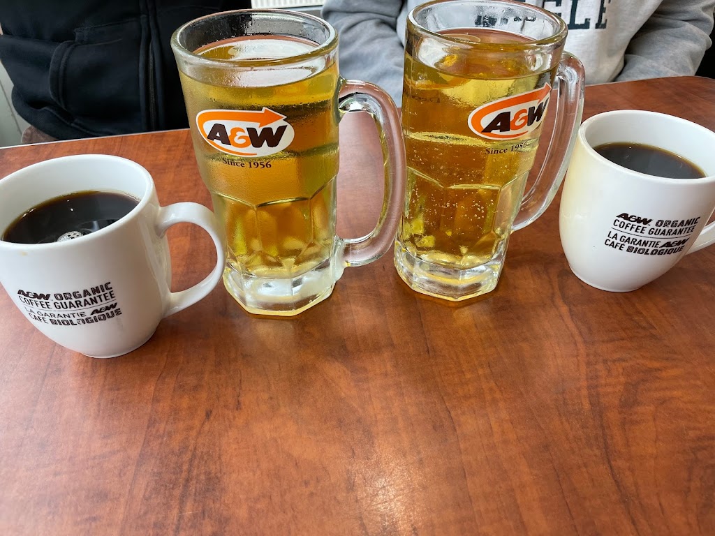 A&W Canada | 451 Granville St, Summerside, PE C1N 4P7, Canada | Phone: (902) 436-5114