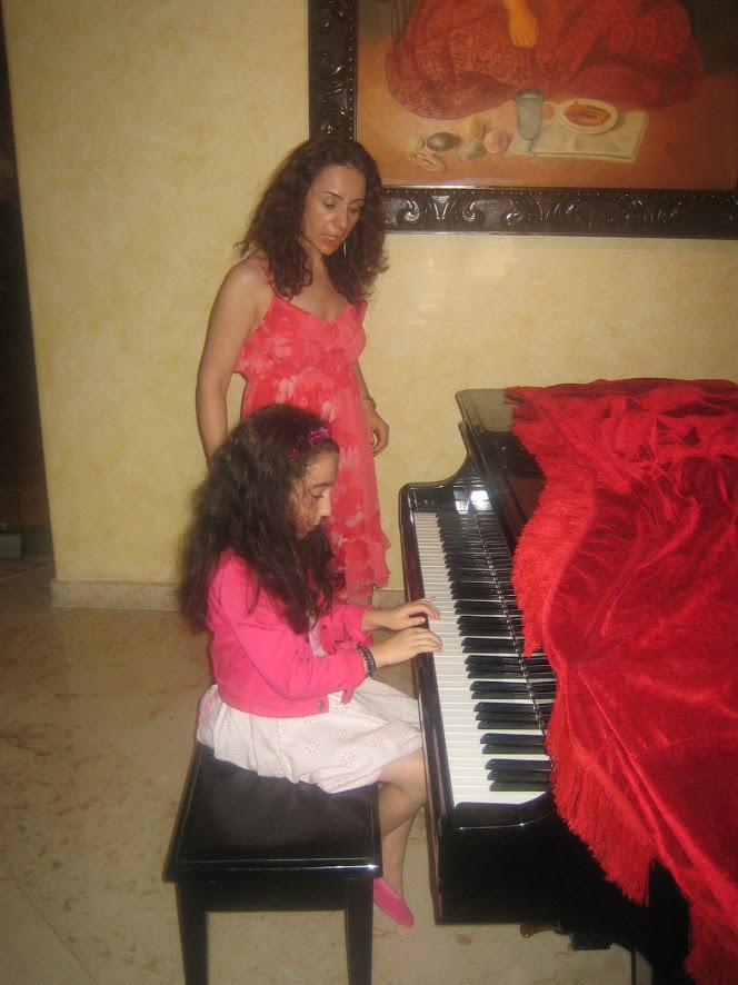 Piano Lessons with Maya | 41 Mendel Crescent, Thornhill, ON L4J 9B6, Canada | Phone: (416) 357-8345