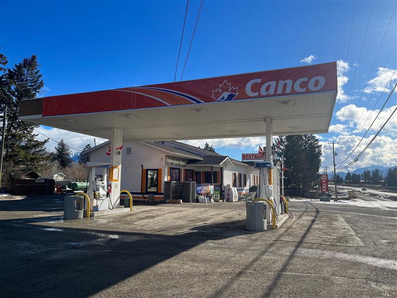 Canco Gas + One Stop Convenience | 1468 BC-95, Windermere, BC V0B 2L0, Canada | Phone: (250) 342-6293