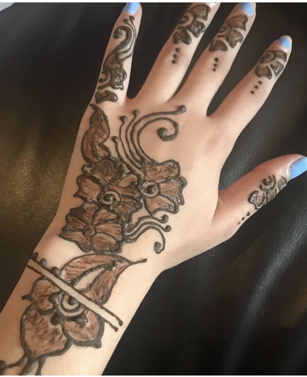 Maya salon and henna art | 39 Waterthrush Ln, Simcoe, ON N3Y 0E9, Canada | Phone: (905) 960-8212