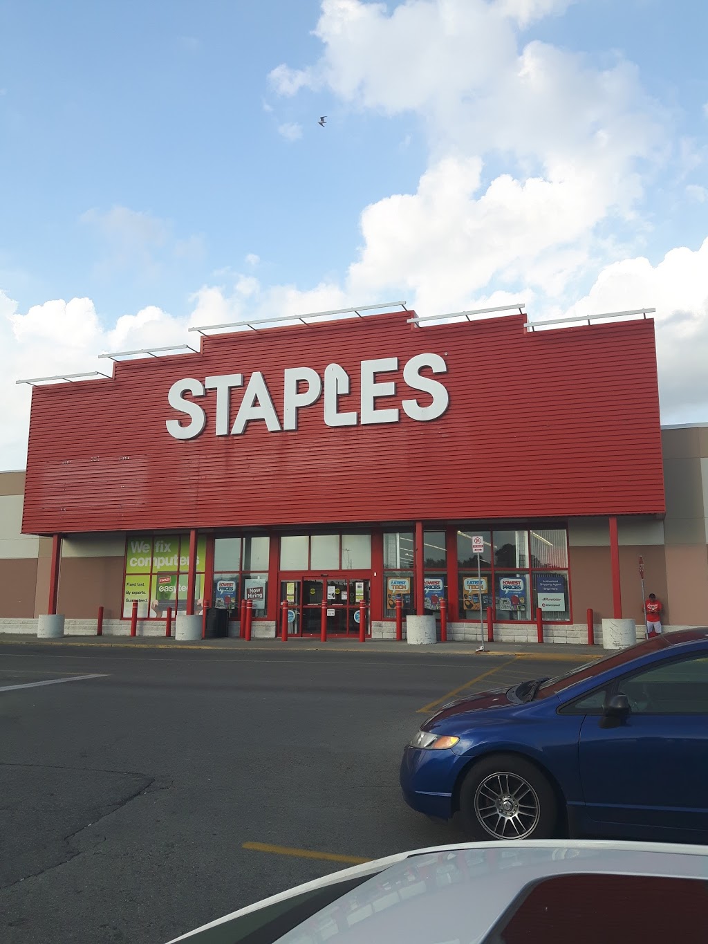 Staples Dundas | 1925 Dundas St, London, ON N5V 1P7, Canada | Phone: (519) 659-3428