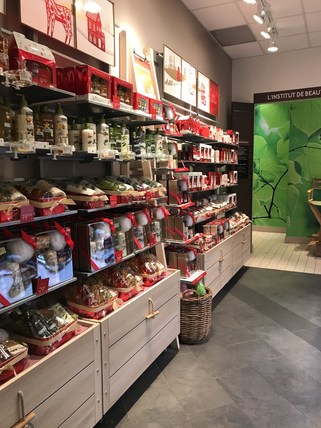 Yves Rocher | Promenades Drummondville, 755 Bd René-Lévesque, Drummondville, QC J2C 6Y7, Canada | Phone: (819) 474-7778