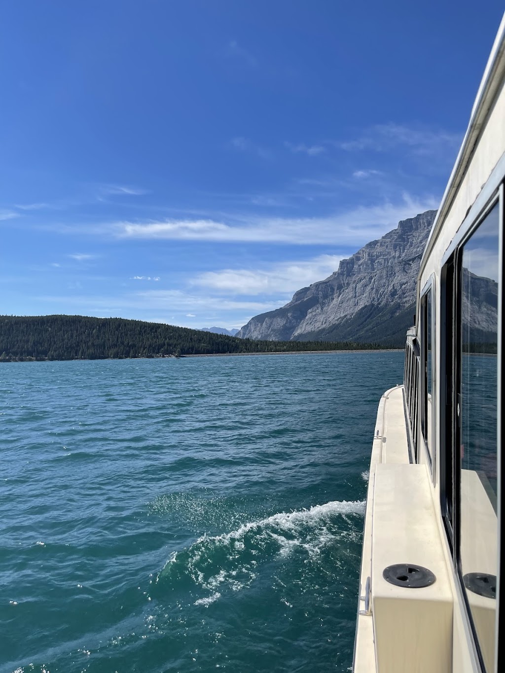 Lake Minnewanka Cruise | Lake Minnewanka Scenic Dr, Alberta T1L 1A1, Canada | Phone: (866) 474-4766