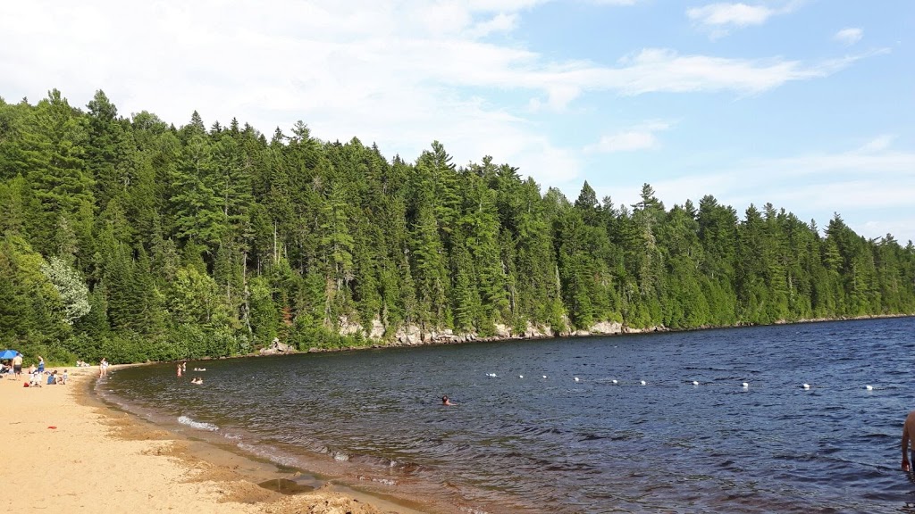 Lake Edouard Beach | Canada, Quebec, Shawinigan, Unnamed Road邮政编码: G0X 2E0