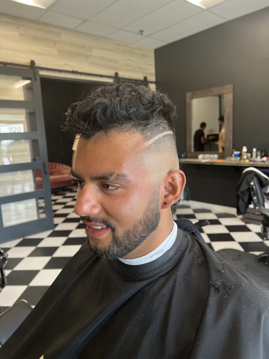 Le Nomad - Salon de barbier | 108 Boul. des Bois-Francs N, Victoriaville, QC G6P 1E7, Canada | Phone: (873) 665-1189