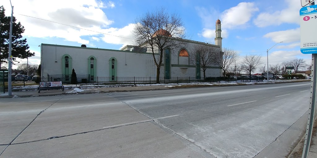 Windsor Mosque | 1320 Northwood St, Windsor, ON N9E 1A4, Canada | Phone: (519) 966-2355