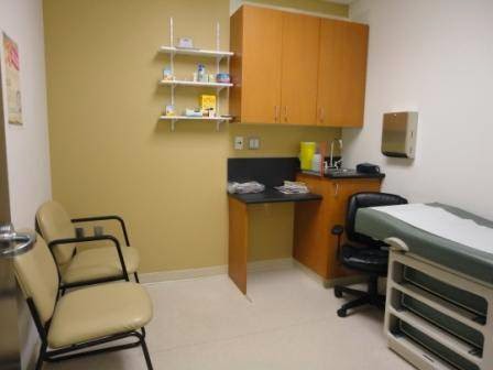 Gateway Primacy Medical Clinic | 1035 Gateway Rd, Winnipeg, MB R2K 4C1, Canada | Phone: (204) 667-5227