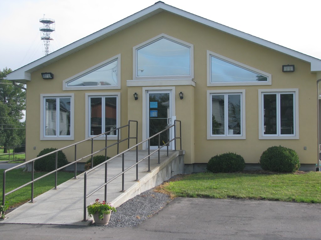 Maxville Veterinary Clinic | 2477 County Rd 20, Maxville, ON K0C 1T0, Canada | Phone: (613) 527-1444
