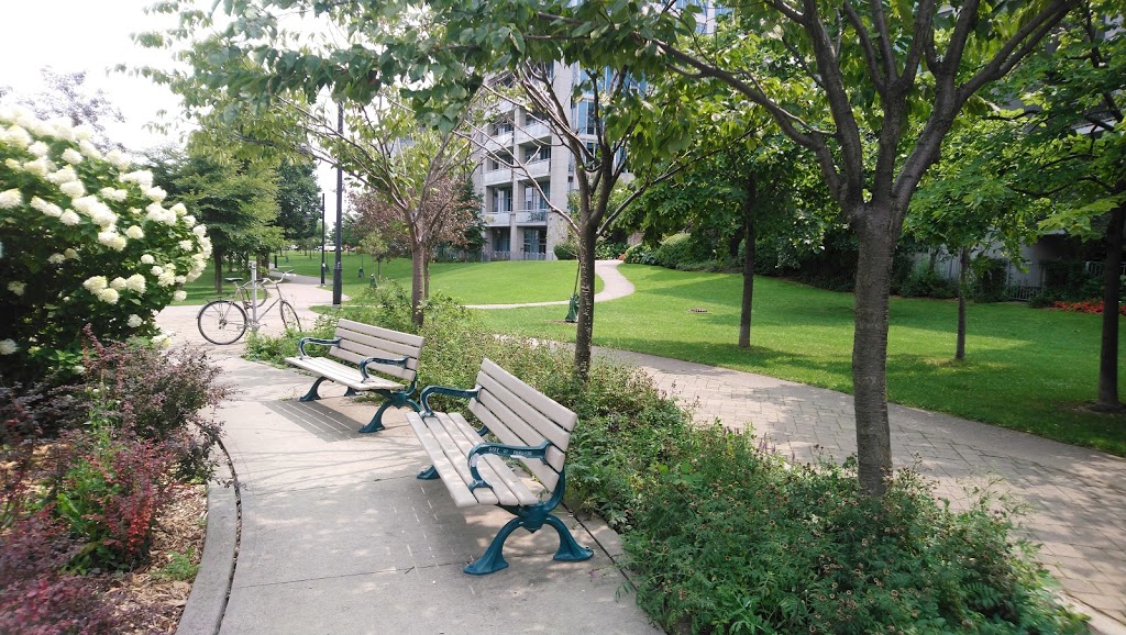 Jean Augustine Park | 2115 Lake Shore Blvd W, Etobicoke, ON M8V, Canada | Phone: (416) 338-4386