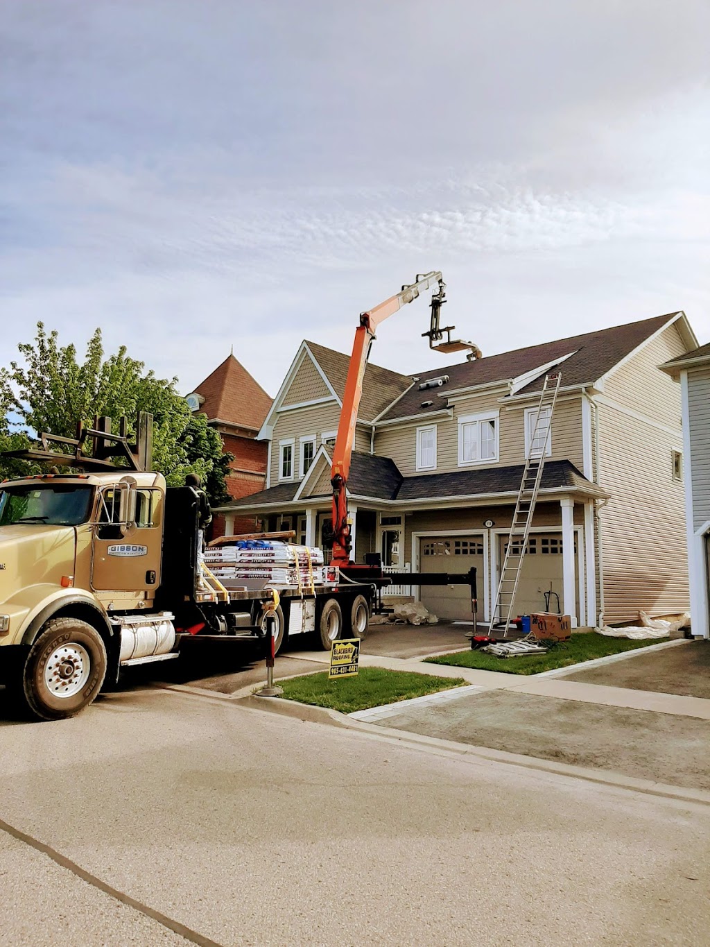 Blackbird Roofing | 485 Tennyson Ct, Oshawa, ON L1K 3K8, Canada | Phone: (905) 431-4481