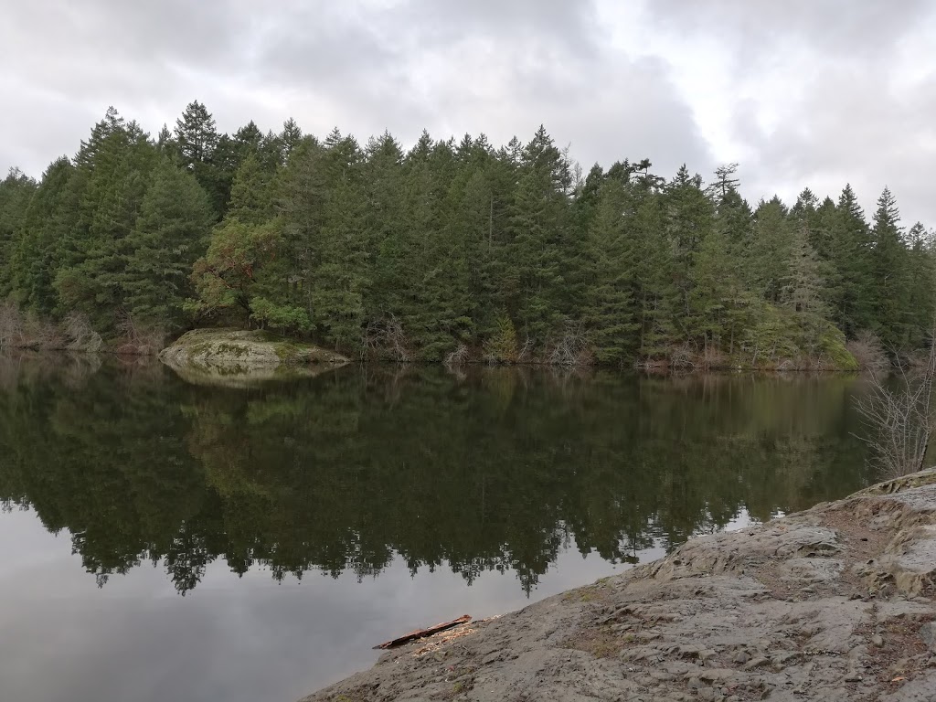 Thetis Lake Regional Park - Main Parking Lot | Six Mile Rd, View Royal, BC V9B, Canada