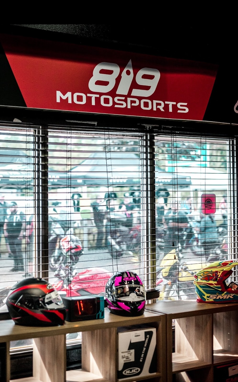 819 Motosports Inc. | 232 Bd de lAéroport, Gatineau, QC J8R 3X4, Canada | Phone: (819) 669-8831