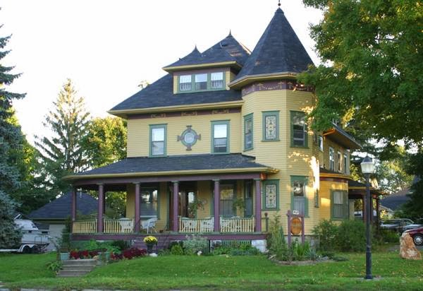 Sleepy Hollow Bed & Breakfast | 95 King St W, Gananoque, ON K7G 2G2, Canada | Phone: (613) 382-4377