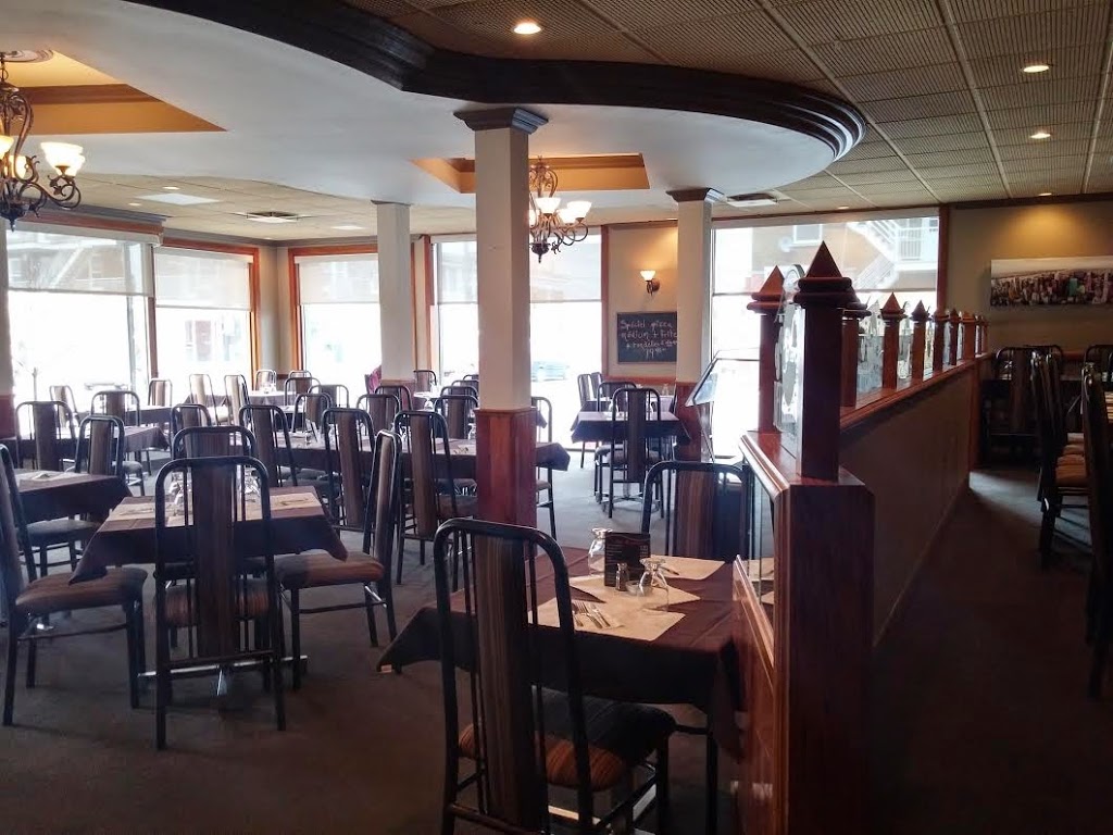 Restaurant St-Marc Déli | 2292, av Saint-Marc, Shawinigan, QC G9N 2J6, Canada | Phone: (819) 537-5118