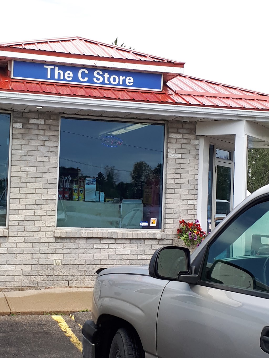 Esso | 160 Front Rd, Port Rowan, ON N0E 1M0, Canada | Phone: (519) 586-7753