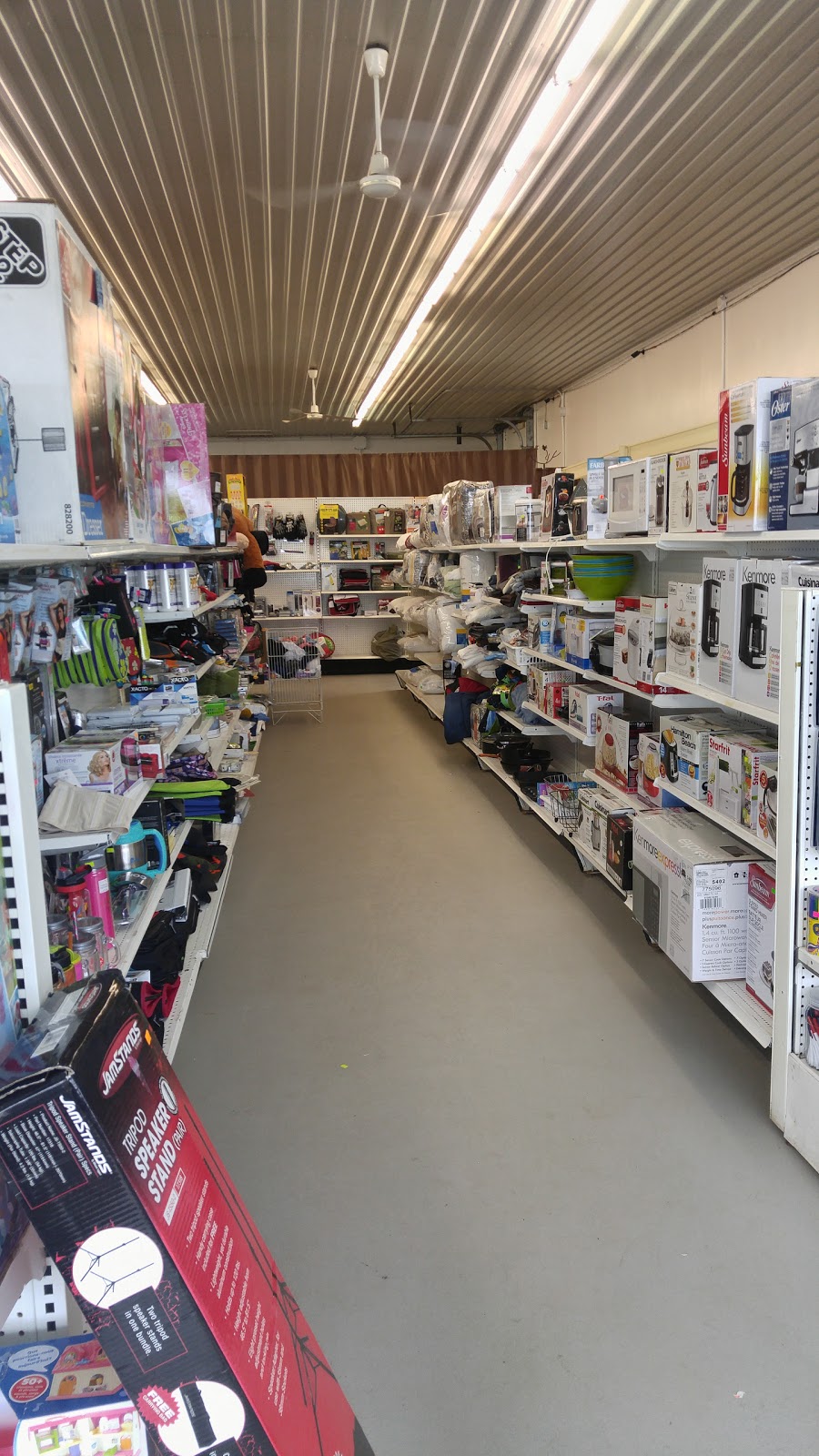 Everyday Clearance Center | 465 Water St, Summerside, PE C1N 1C9, Canada | Phone: (902) 724-5058