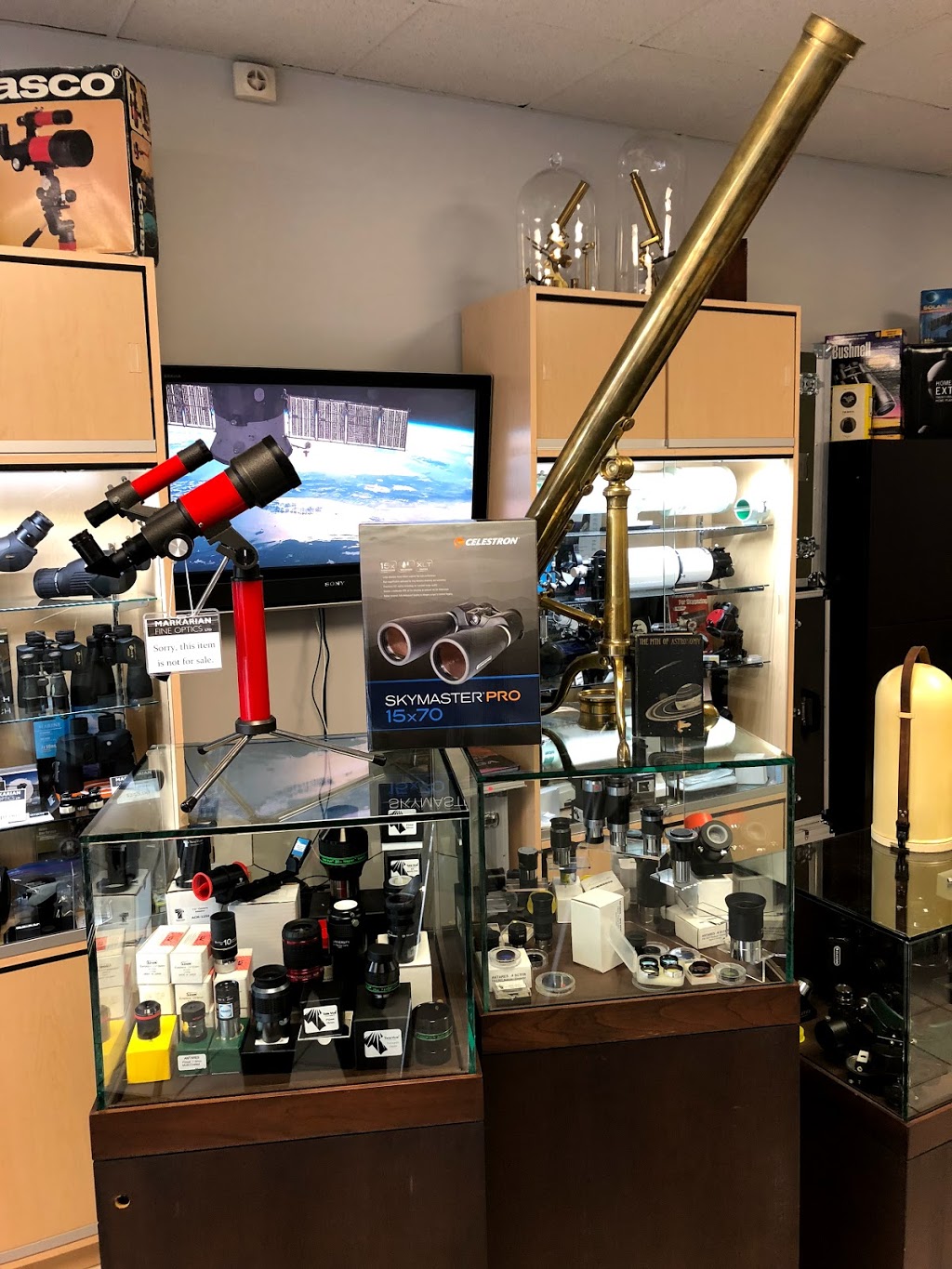 MARKARIAN FINE OPTICS | 1481 Kingsway, Vancouver, BC V5N 2R6, Canada | Phone: (778) 657-5330