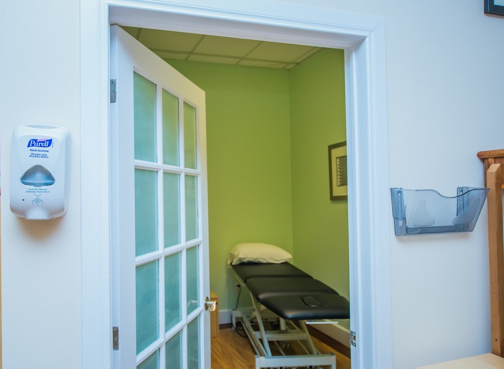 Physiocare Physiotherapy & Rehab Centre Carling | 1400 Carling Ave, Ottawa, ON K1Z 7L8, Canada | Phone: (613) 800-9170