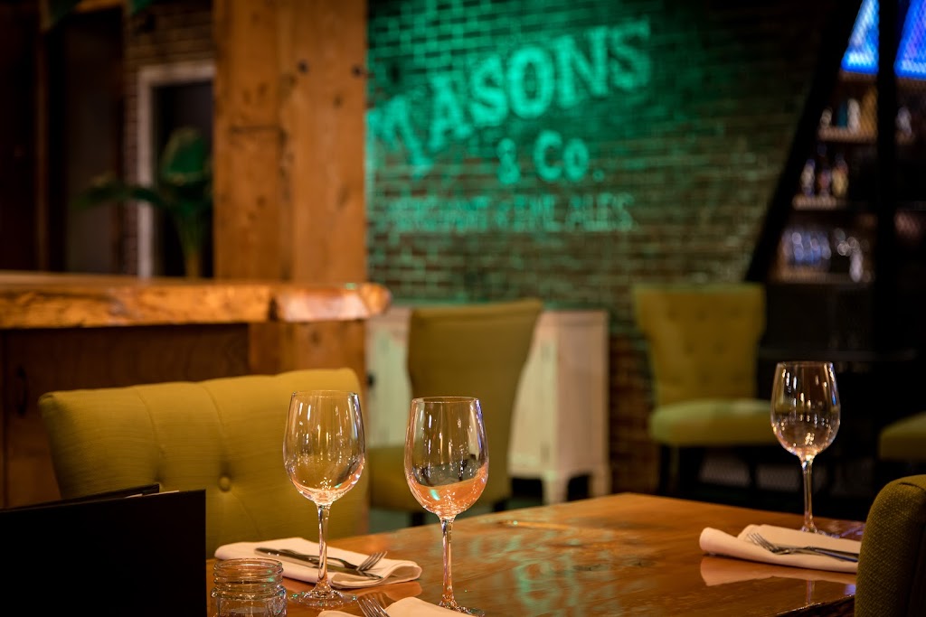 Masons Kitchen & Bar | 1000 Clubhouse Dr, Kamloops, BC V2H 1T9, Canada | Phone: (250) 828-9404