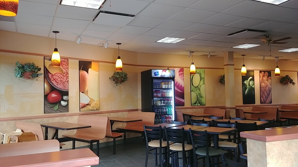 Restaurant SUBWAY | 403 Avenue Bessette, Saint-Jean-sur-Richelieu, QC J2X 2P1, Canada | Phone: (450) 346-5335