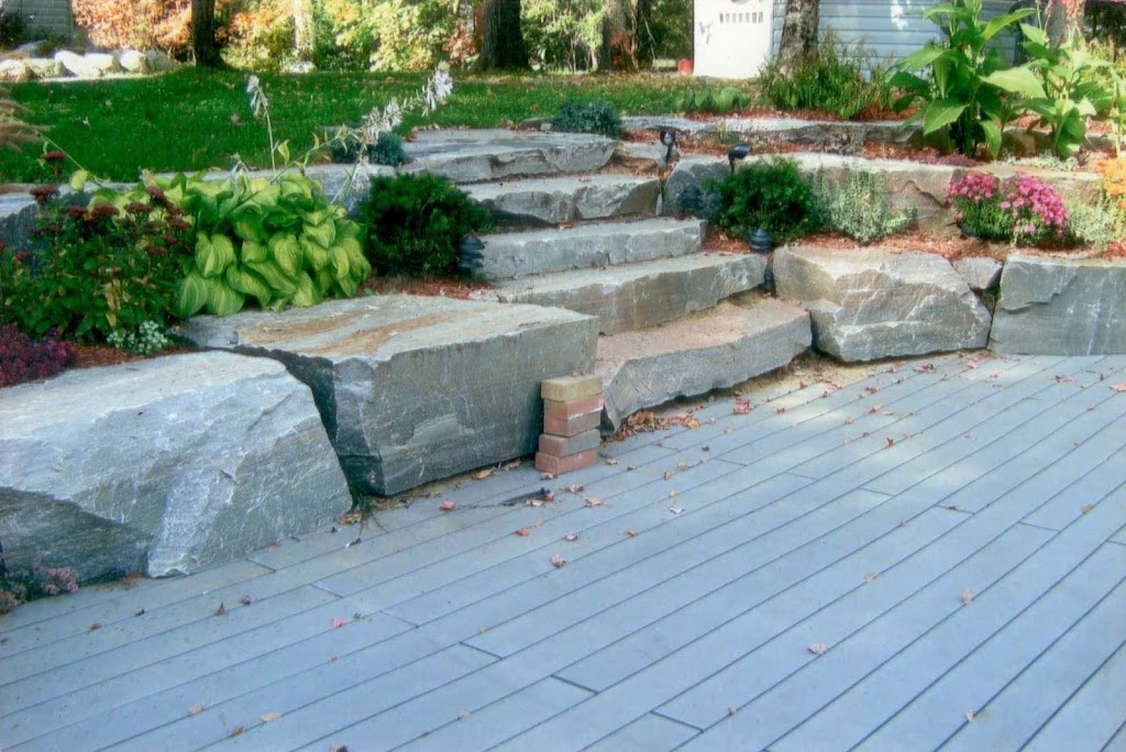 East Muskoka Landscaping & Maintenance | 2458 ON-118, Bracebridge, ON P1L 1X1, Canada | Phone: (705) 645-6299