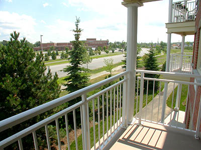 Symphony Senior Living Kanata | 27 Weaver Crescent, Kanata, ON K2K 2Z8, Canada | Phone: (613) 591-3991