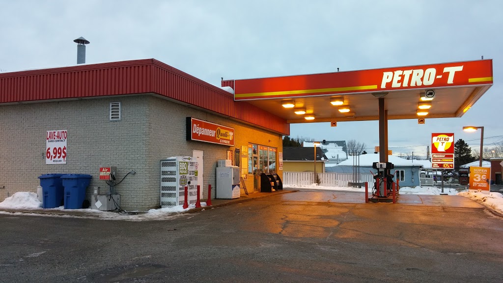 Petro-T | 142 Rue Angus S, East Angus, QC J0B 1R0, Canada | Phone: (819) 832-1131