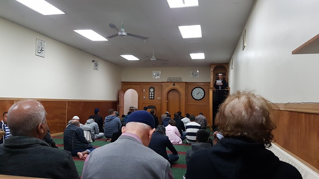 United Canadian Muslim | 184 Rhodes Ave, Toronto, ON M4L 3A1, Canada | Phone: (416) 462-1401