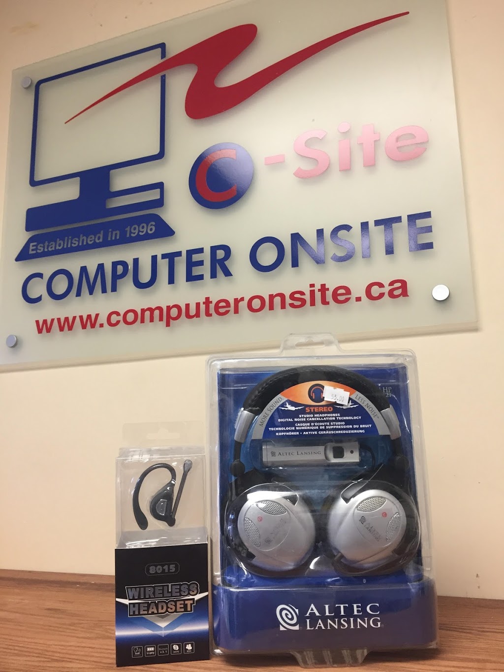 Computer Onsite | 1433 Woodroffe Ave A, Nepean, ON K2G 1W1, Canada | Phone: (613) 720-7826