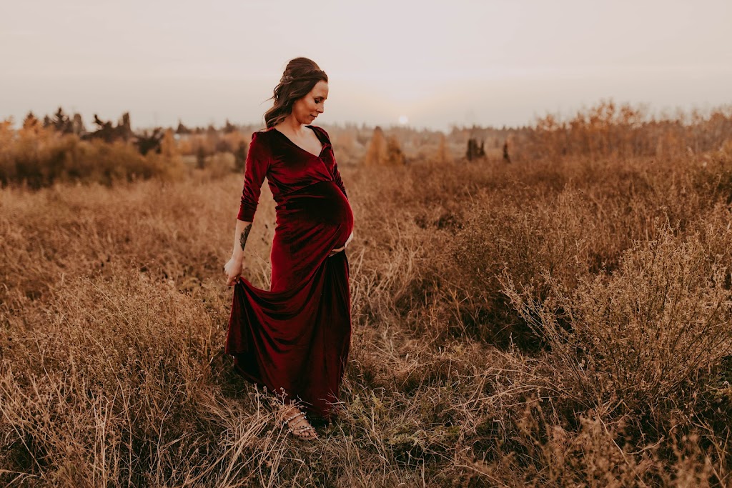 Leah Tyler-Szucki Photography | 137 Clearview Dr Unit 104, Red Deer, AB T4R 0S1, Canada | Phone: (403) 392-6899