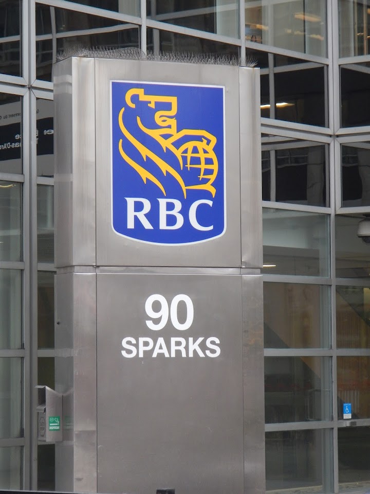 RBC Banque Royale | 90 Sparks St., Ottawa, ON K1P 5B4, Canada | Phone: (613) 564-3100