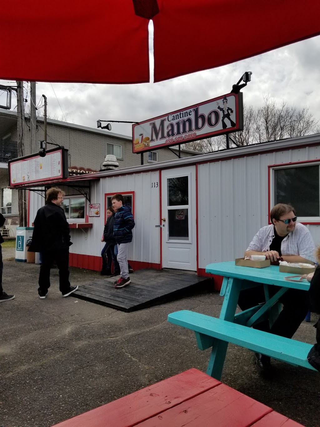 Cantine Mambo | 117 Rue de lÉglise, Roxton Falls, QC J0H 1E0, Canada | Phone: (450) 548-2480