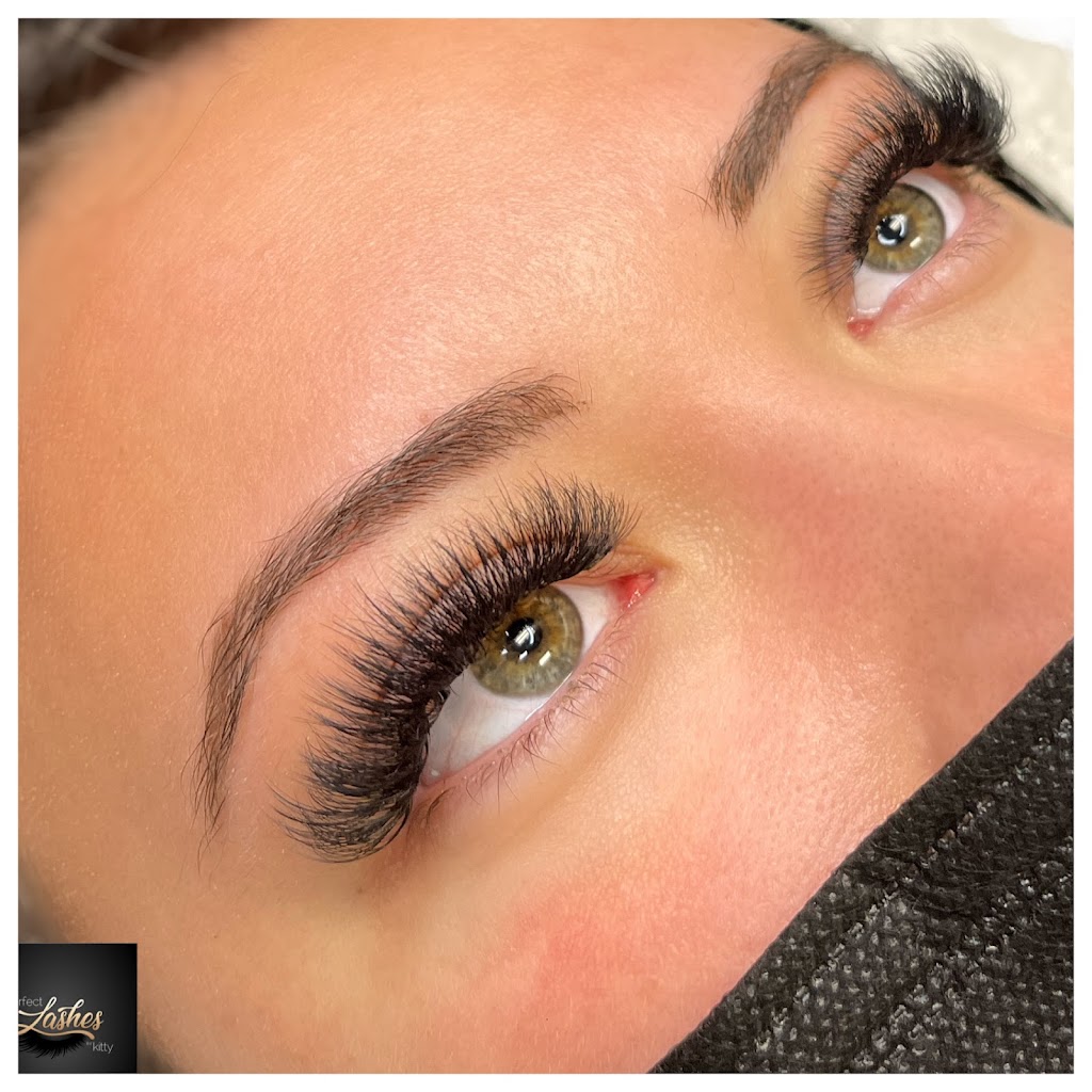 Perfect Lashes | 9701 Menzies St, Chilliwack, BC V2P 5Z6, Canada | Phone: (604) 792-0875