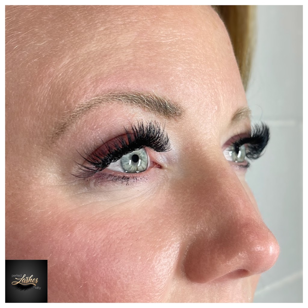 Perfect Lashes | 9701 Menzies St, Chilliwack, BC V2P 5Z6, Canada | Phone: (604) 792-0875