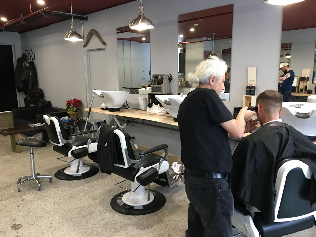 Silver Fox Barbershop | 6 Murray St, Ottawa, ON K1N 6Z4, Canada | Phone: (613) 680-2369