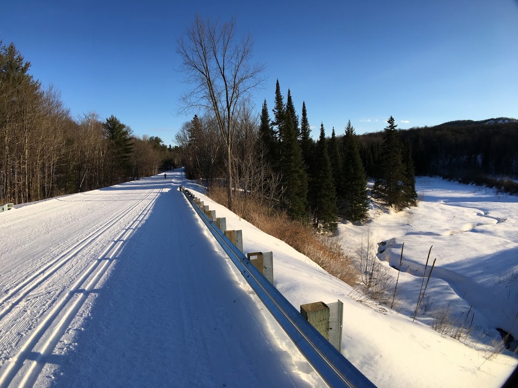 P8 - Chelsea | 331 Chemin du Lac Meech, Chelsea, QC J9B 1H9, Canada