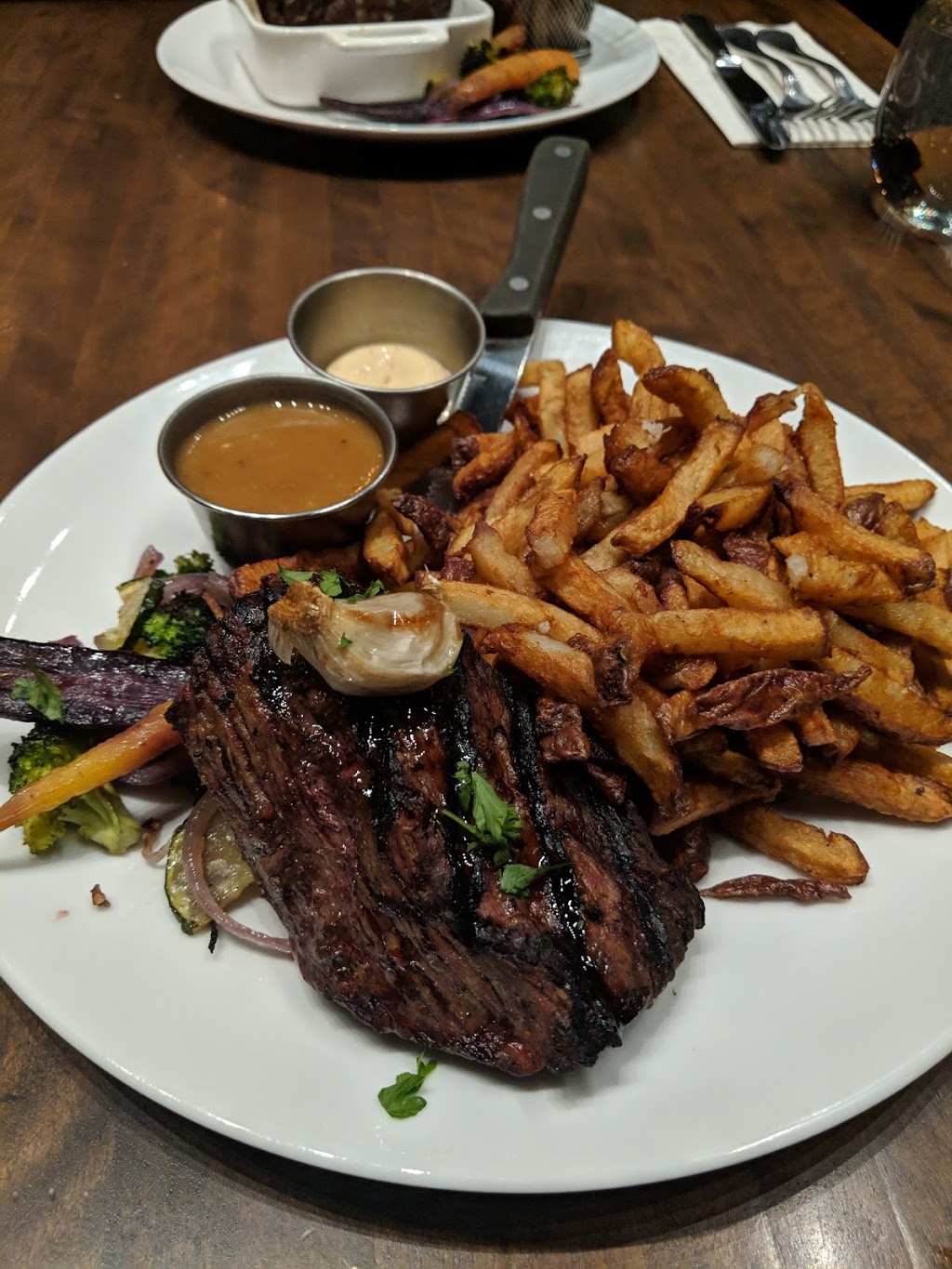 Rouge Boeuf Mirabel | 12300 Rue de Chaumont #100, Mirabel, QC J7J 0T8, Canada | Phone: (450) 951-9998