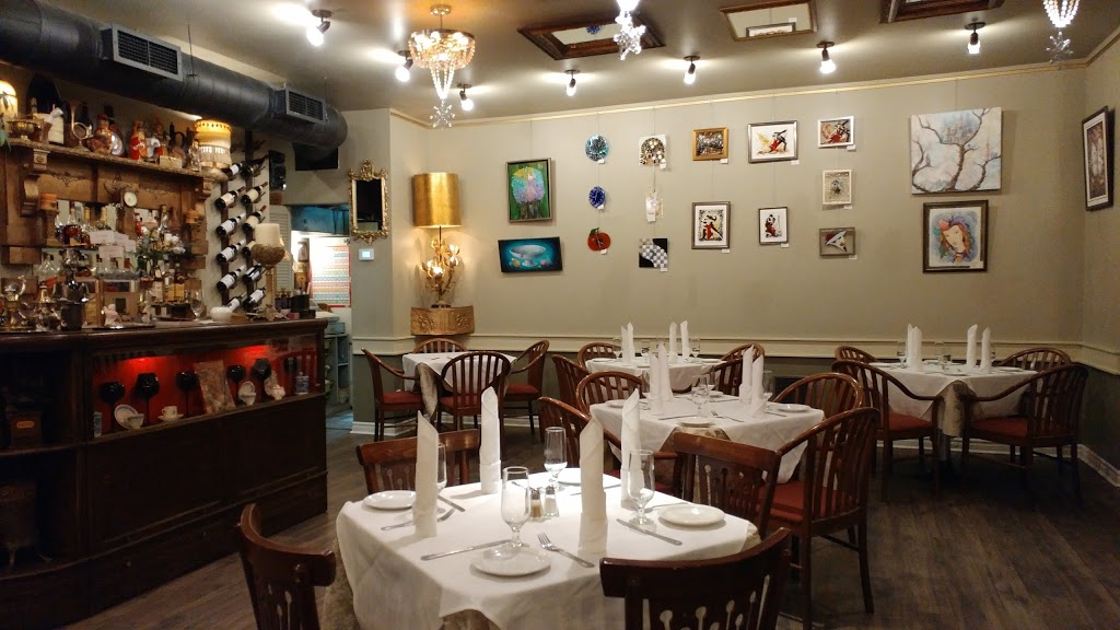 Restaurant Ermitage : Authentic Russian Cuisine and Fine Dining | 5024 Chemin de la Côte-des-Neiges, Montréal, QC H3V 1G6, Canada | Phone: (514) 735-3886