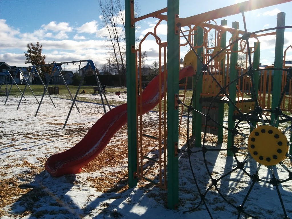 Parc Rolland-Pigeon | 87 Rue André-Beauregard, Verchères, QC J0L 2R0, Canada | Phone: (450) 583-3307