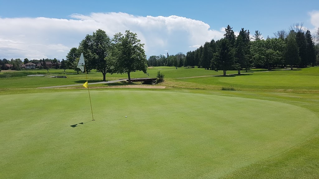 Amberwood Village Golf & Country Club | 54 Springbrook Dr, Stittsville, ON K2S, Canada | Phone: (613) 836-2581