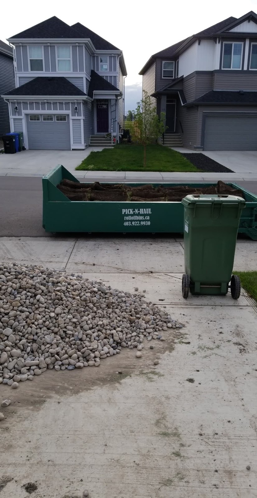 Pick-n-Haul Dumpster Rentals | 2015 Alyth Ct SE, Calgary, AB T2G 3J5, Canada | Phone: (403) 922-9930