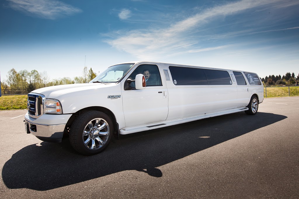 Glamorous Arriving Limousine Service | 22105 River Rd, Maple Ridge, BC V2X 2C4, Canada | Phone: (778) 823-5151