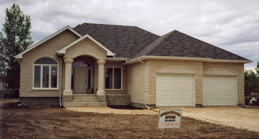 Springwood Homes | 97 Acres Dr, Steinbach, MB R5G 0W5, Canada | Phone: (204) 326-6742