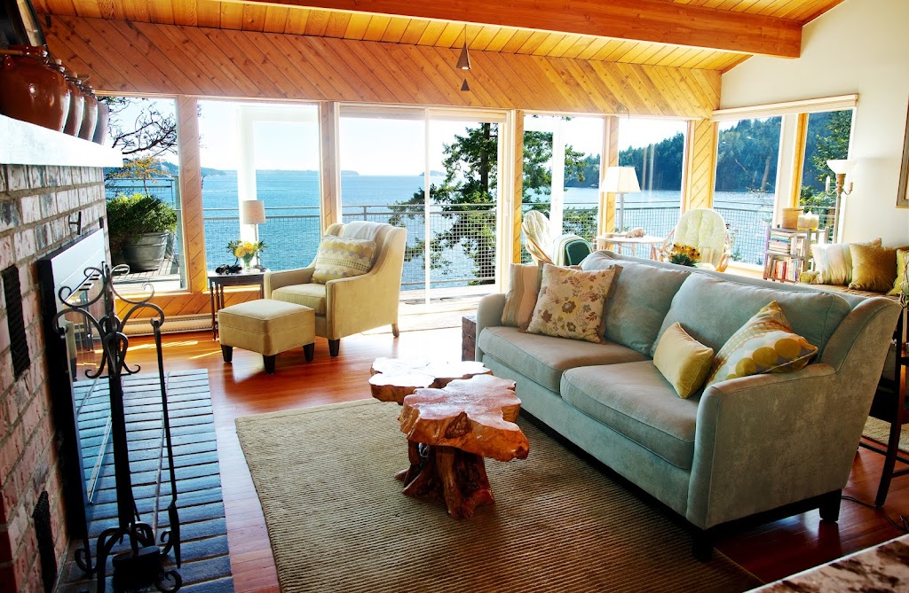 Bowen Island Accommodations | 209-994 Dorman Rd, Bowen Island, BC V0N 1G0, Canada | Phone: (604) 800-1486