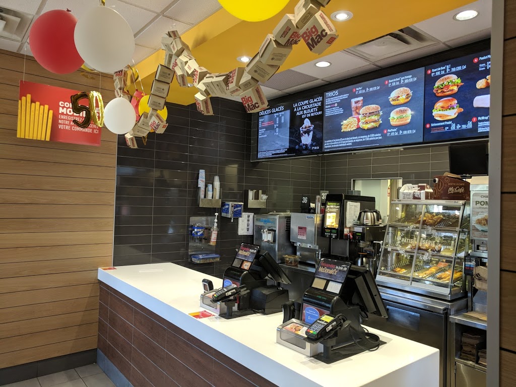 McDonalds | 377-A Rue Papineau, Papineauville, QC J0V 1R0, Canada | Phone: (819) 427-9956