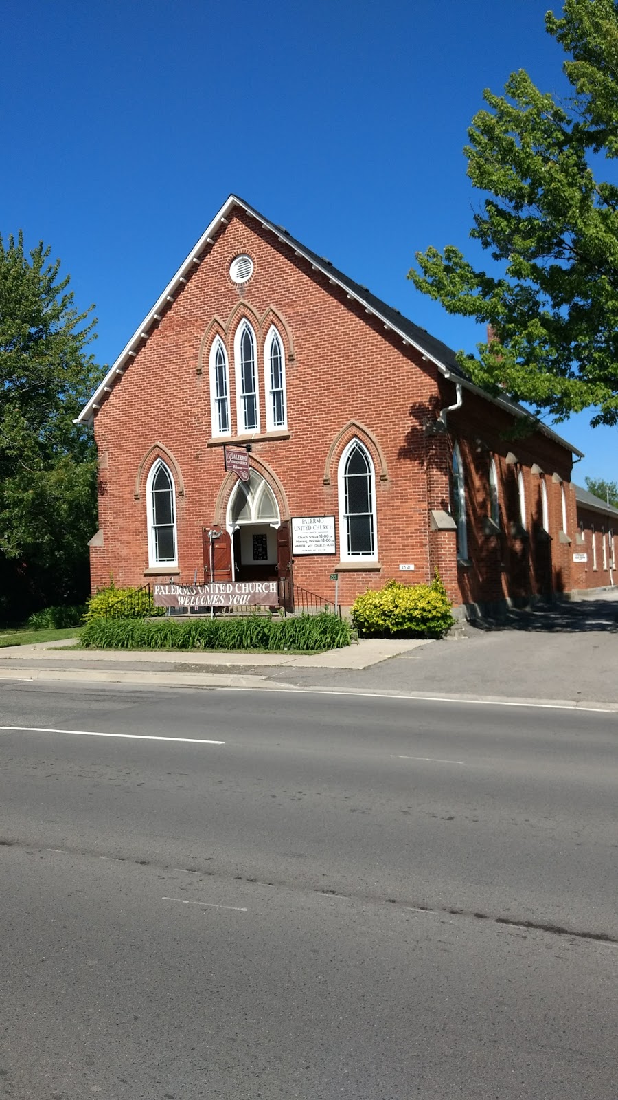 Palermo United Church | 2521 Dundas St W, Oakville, ON L6M 4J4, Canada | Phone: (905) 827-0530