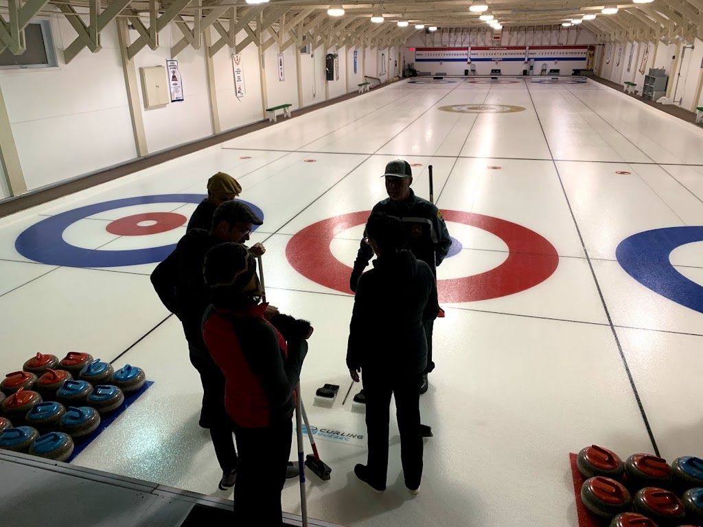 Rosemère Curling Club | 224 Grande Côte, Rosemère, QC J7A 1H4, Canada | Phone: (450) 437-1374