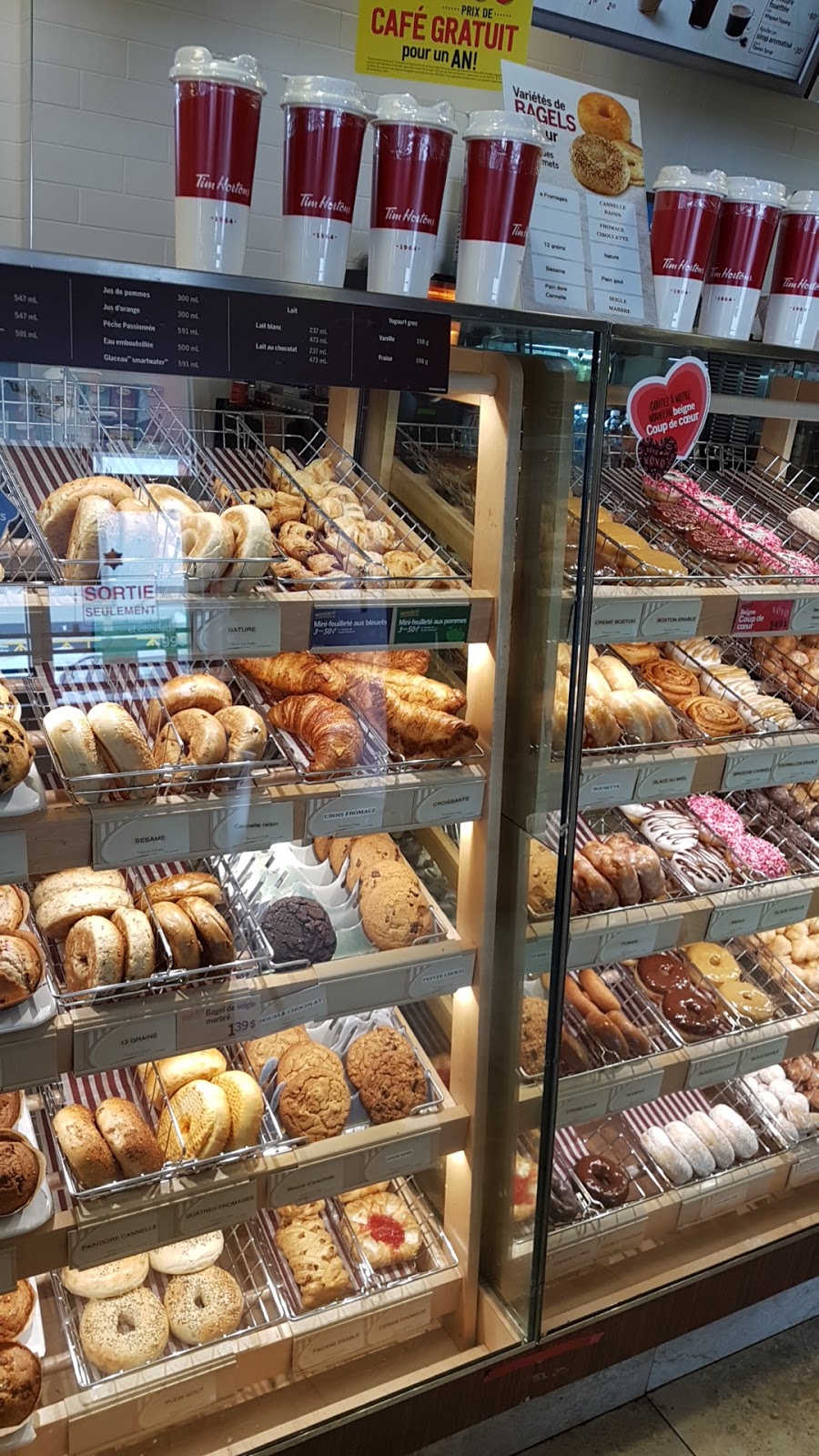 Tim Hortons | 323 QC-172, Saint-Ambroise, QC G7P 2N5, Canada | Phone: (418) 672-4576