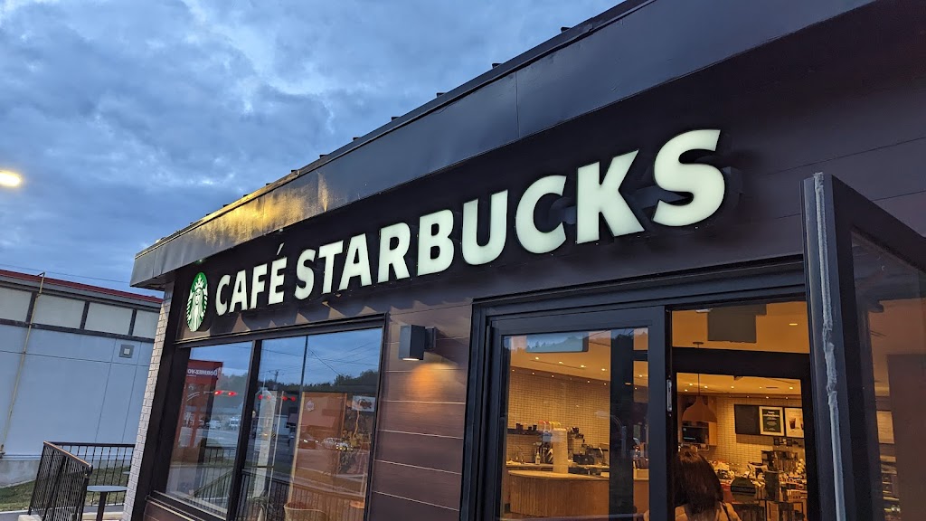 Starbucks | 670 Rue Principale E, Sainte-Agathe-des-Monts, QC J8C 1L2, Canada | Phone: (819) 325-0865