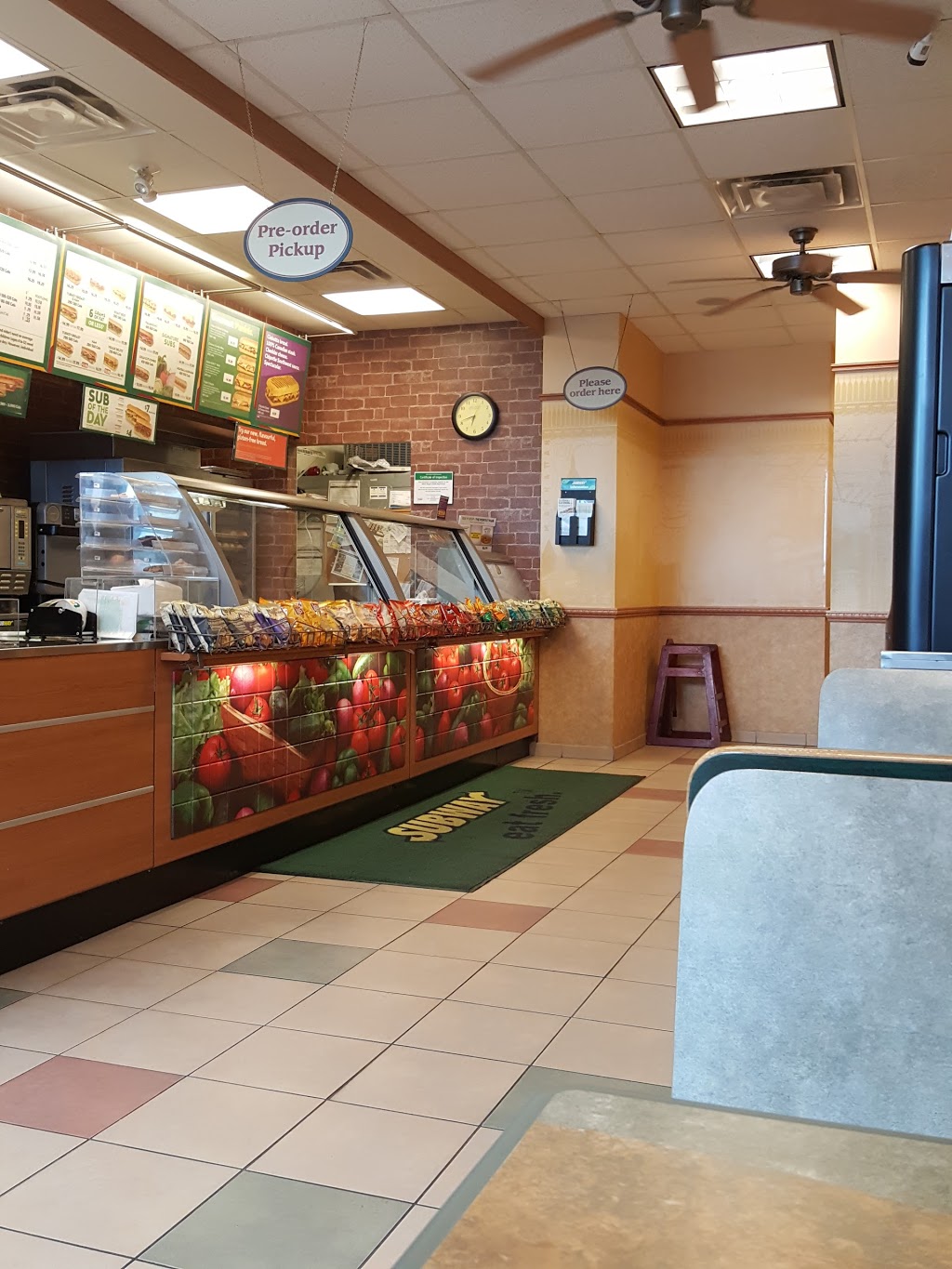 Subway | Sun Valley Plaza, 2530 Third Line #7, Oakville, ON L6M 0G8, Canada | Phone: (905) 847-4421